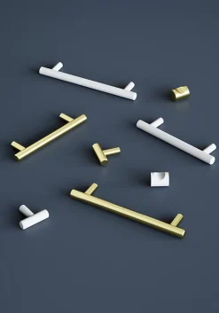 Poignée de meuble en T Dizel acier effet laiton satin doré l.136mm x l.12mm x H. 35mm entraxe 96mm^GoodHome