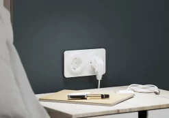 Prise avec terre Espen blanc à composer, 2xUSB-A+C^Jacobsen Online