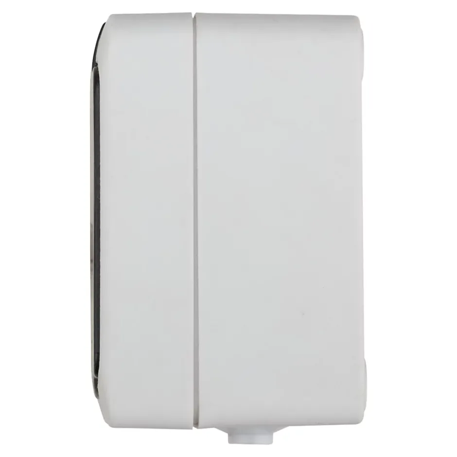 Prise avec terre étanche en saillie gris complet - H 7,6 cm / L 5,5 cm / P 4,3 cm-