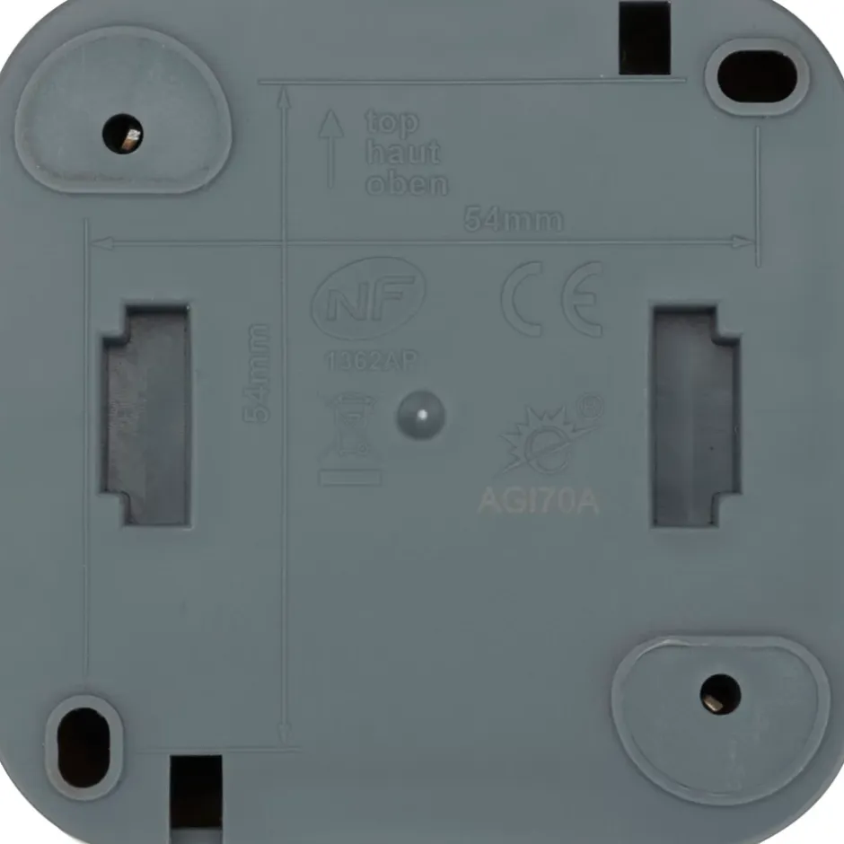 Prise avec terre étanche en saillie gris complet-Jacobsen