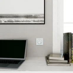 Prise de courant avec terre affleurante + usb C 10.5W Odace blanc^Schneider Electric Online
