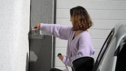 Prise de courant étanche Green'up pour véhicule électrique + patère de sécurité^Legrand Sale