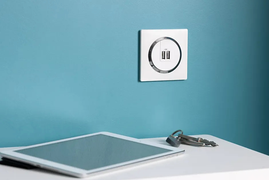 Prise double USB-A Dooxie blanc carrée^Legrand Discount