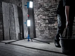 Projecteur de chantier double sur pied à LED filaire Lewo 1600 lumens (20W)^Erbauer Hot