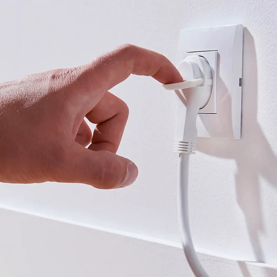 Rallonge intérieur H05VV-F 3 x 1.5 mm² 3m + prise blanc^Diall Outlet