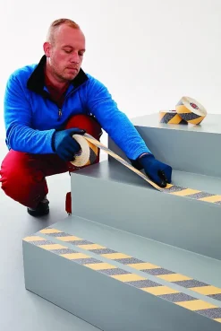 Ruban antidérapant TESA 60951 15 m x 50 mm noir/jaune PVC professionnel-Tesa Assa Abloy Hot