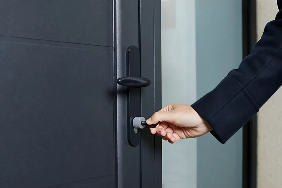 Serrure connectée gris l.5cm x H.14,6cm x P.13,3cm-Netatmo Discount