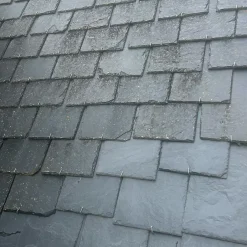 Une boîte avec 963 crochets en acier inoxydable pour tuiles en ardoise 16x70 mm^Maderterraneo Clearance