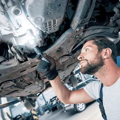 - Lampe Torche LED Métallique, x3 Modes d'Eclairage, 300 Lumens, Piles Incluses - TO250S^Xanlite Outlet