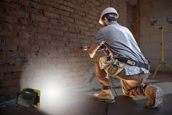 X-BLAST PRO : Lampe de travail pour batteries 18V, 5000 lm^Stak Hot